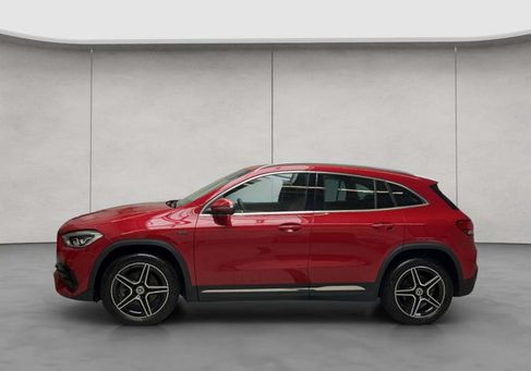 Mercedes-Benz GLA 250, 2021