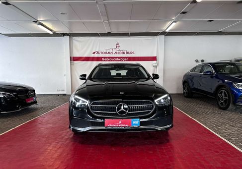 Mercedes-Benz E 300, 2021
