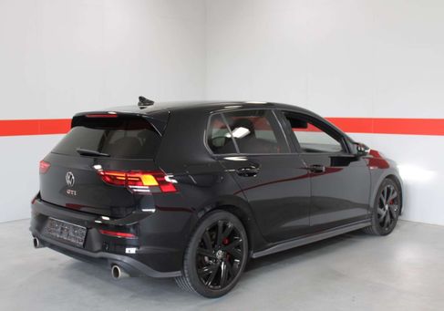 Volkswagen Golf, 2022