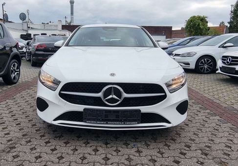 Mercedes-Benz A 180, 2023