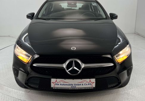 Mercedes-Benz A 180, 2022