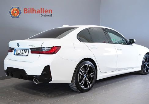 BMW 330, 2023