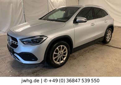 Mercedes-Benz GLA 200, 2021