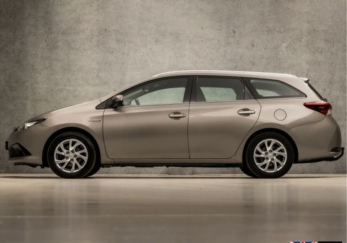 Toyota Auris Touring Sports, 2016
