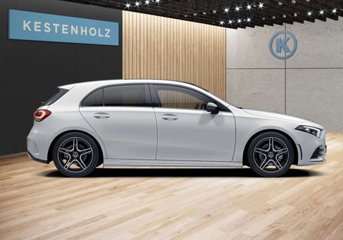 Mercedes-Benz A 200, 2022