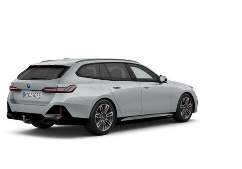BMW 530, 2025