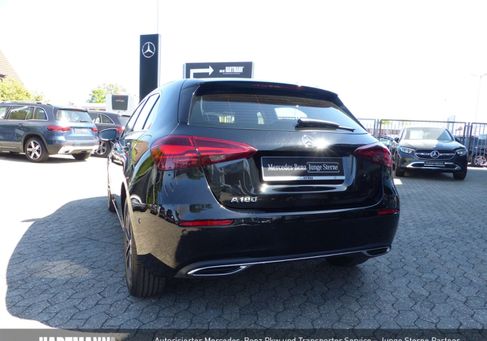 Mercedes-Benz A 180, 2025