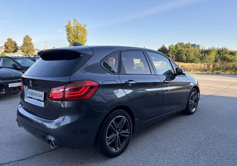 BMW 220, 2018 3