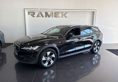 Volvo V60 Cross Country, 2020