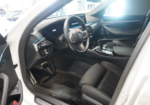 BMW 530, 2024