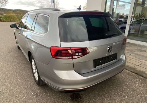 Volkswagen Passat Variant, 2022