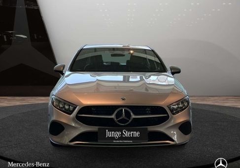 Mercedes-Benz A 200, 2023
