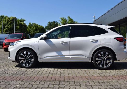 Ford Kuga, 2022