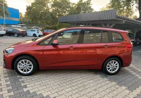 BMW 216, 2019