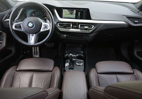 BMW 220, 2020 3