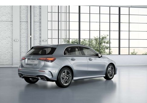 Mercedes-Benz A 180, 2025