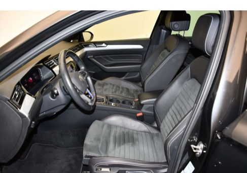 Volkswagen Passat Variant, 2023 3
