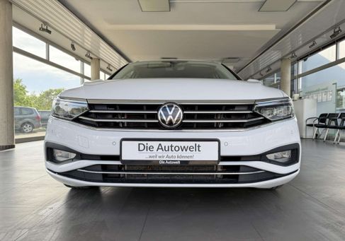 Volkswagen Passat Variant, 2023 3