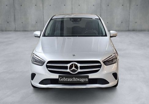 Mercedes-Benz B 200, 2021
