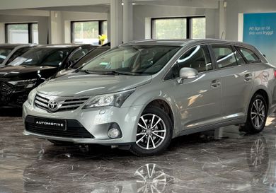 Toyota Avensis, 2012
