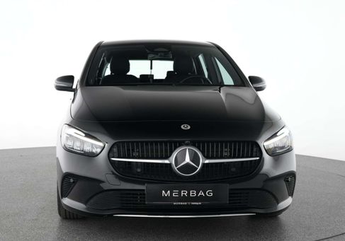 Mercedes-Benz B 200, 2023