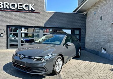 Volkswagen Golf, 2024