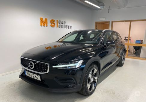 Volvo V60 Cross Country, 2019