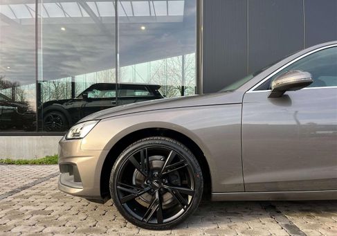 Audi A4, 2021