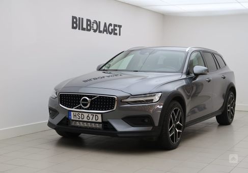 Volvo V60 Cross Country, 2021