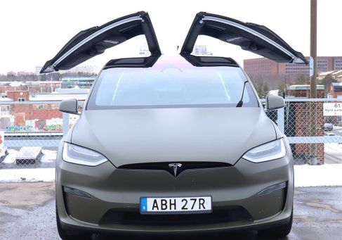 Tesla Model X, 2023