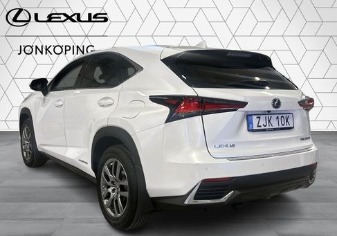 Lexus NX, 2019