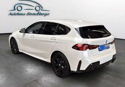 BMW 120, 2024