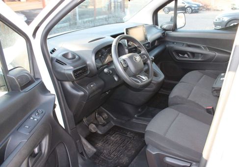 Toyota Proace, 2024