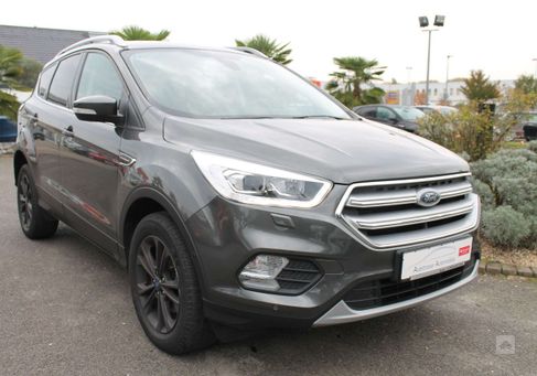 Ford Kuga, 2019