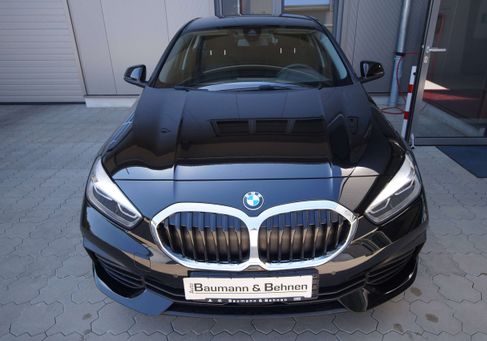 BMW 118, 2023