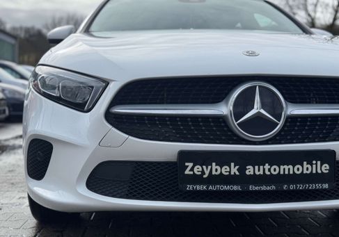 Mercedes-Benz A 250, 2022