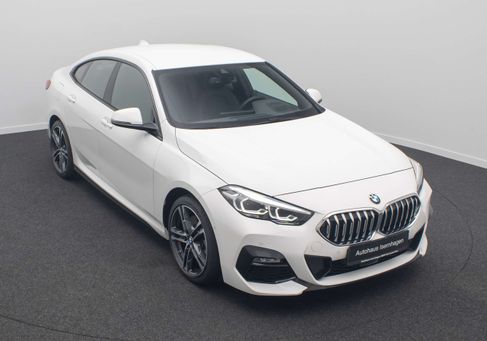 BMW 220, 2023 3