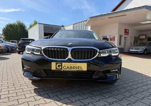 BMW 318, 2021 3