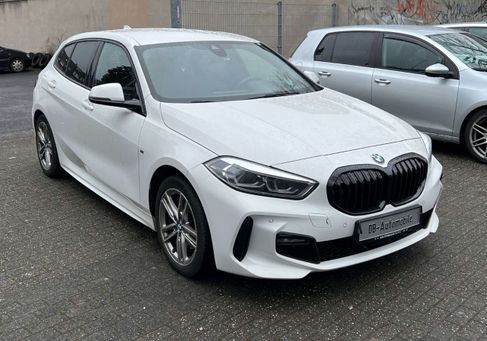 BMW 118, 2021