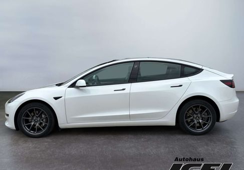 Tesla Model 3, 2023 2