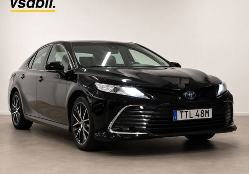 Toyota Camry, 2021 3