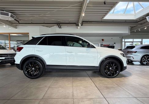 Volkswagen T-Roc, 2021 3