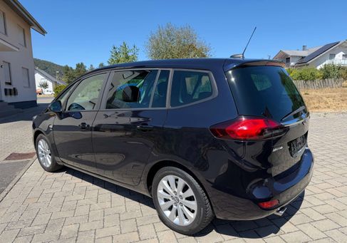 Opel Zafira, 2018