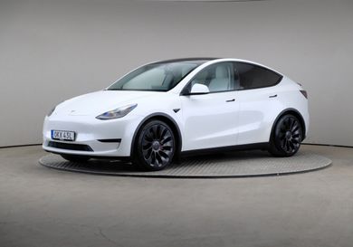 Tesla Model Y, 2024