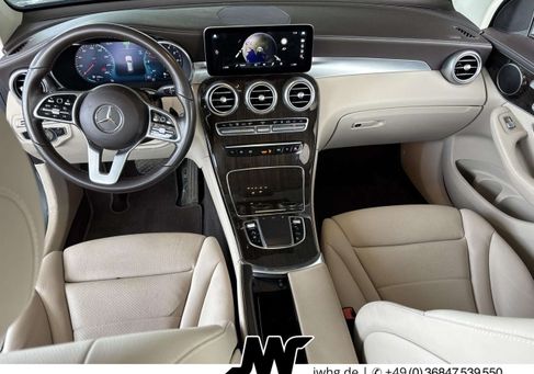 Mercedes-Benz GLC 300, 2022
