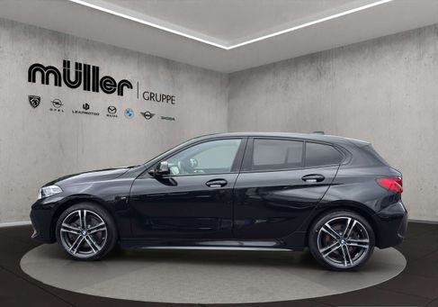 BMW 120, 2022