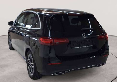 Mercedes-Benz B 220, 2024