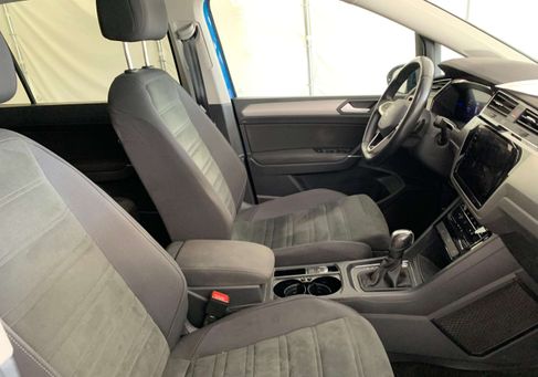 Volkswagen Touran, 2023 3