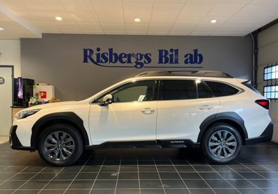 Subaru OUTBACK, 2023
