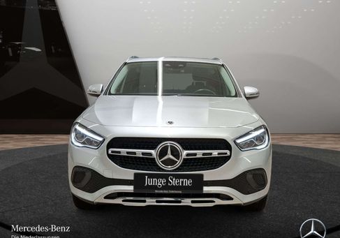 Mercedes-Benz GLA 200, 2023